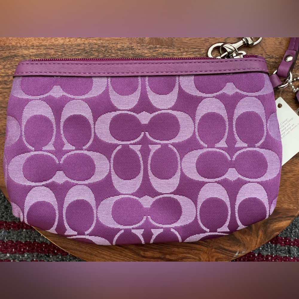 COACH Purple Signature Jacquard Wristlet w/Purple Leather Trim - Picture 6 of 9